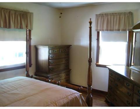 32 Hamlet St, Springfield, MA 01104 photo 11