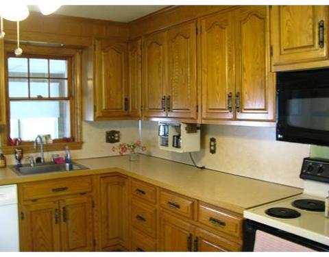 32 Hamlet St, Springfield, MA 01104 photo 8
