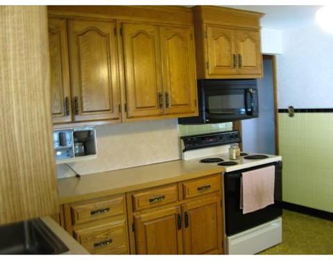 32 Hamlet St, Springfield, MA 01104 photo 6