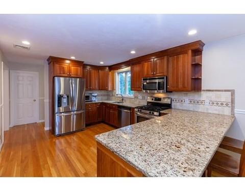 97 Mohawk Rd, Raynham, MA 02767 photo 6