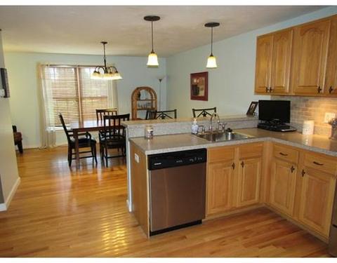 2 Jersey Dr, Worcester, MA 01606 photo 4
