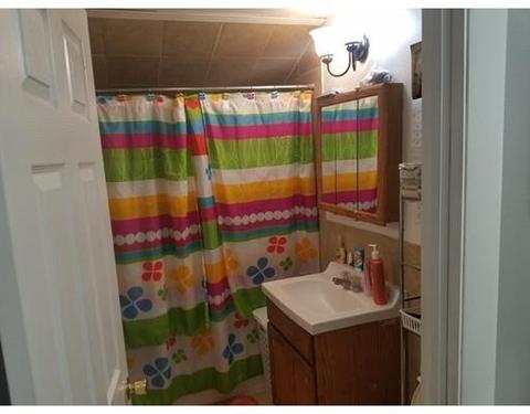48 Campechi St, Springfield, MA 01104 photo 9