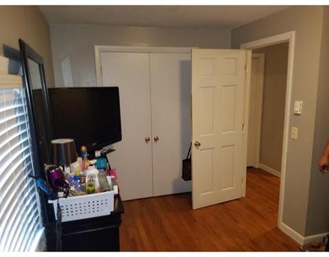 48 Campechi St, Springfield, MA 01104 photo 12