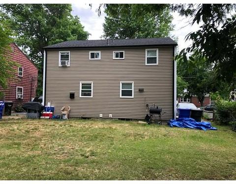 48 Campechi St, Springfield, MA 01104 photo 2