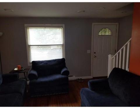 48 Campechi St, Springfield, MA 01104 photo 10
