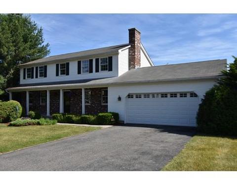 27 Golden Dr, Easthampton, MA 01027 photo 2
