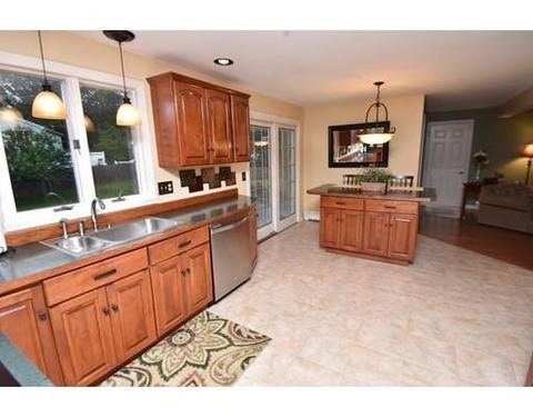 27 Golden Dr, Easthampton, MA 01027 photo 7