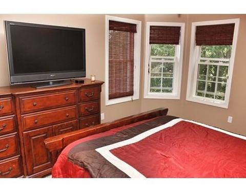 51 Ledgecrest Dr, Worcester, MA 01603 photo 10