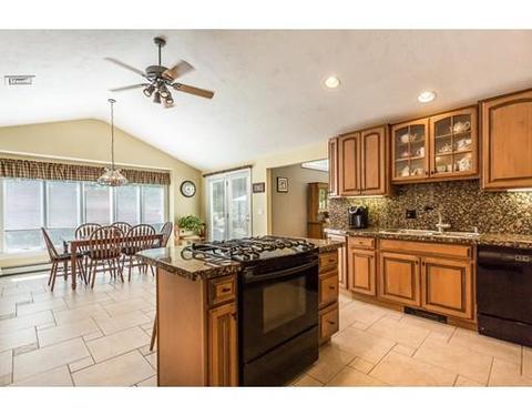 170 Mohawk Rd, Raynham, MA 02767 photo 7