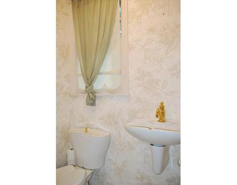 394 Burncoat St, Worcester, MA 01606 photo 12