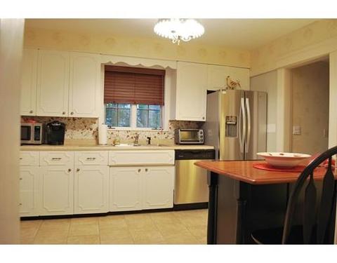 394 Burncoat St, Worcester, MA 01606 photo 7