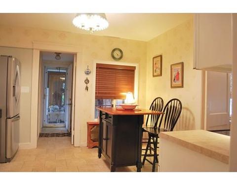 394 Burncoat St, Worcester, MA 01606 photo 8