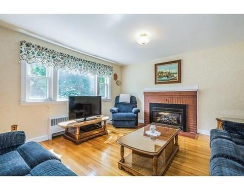 35 Willard St, Dedham, MA 02026 photo 6