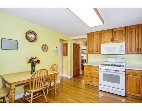 35 Willard St, Dedham, MA 02026 photo 5