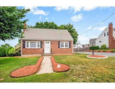 35 Willard St, Dedham, MA 02026 photo 2