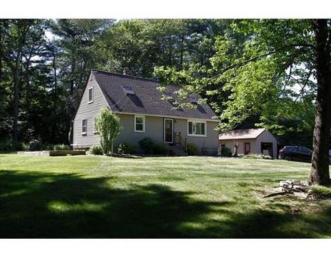7 Glen St, Douglas, MA 01516 photo 1
