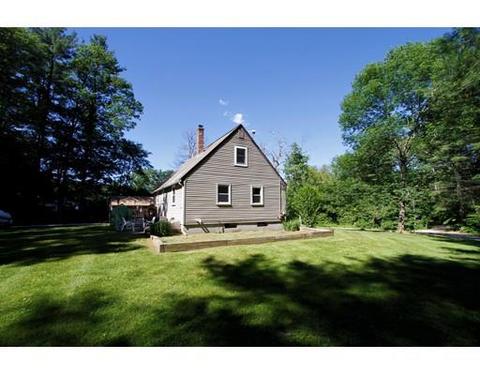 7 Glen St, Douglas, MA 01516 photo 3