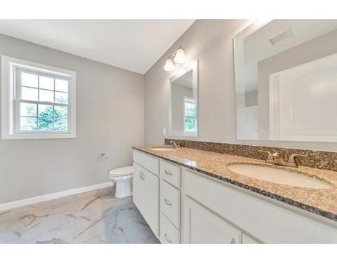 246 Naismith St, Springfield, MA 01104 photo 16