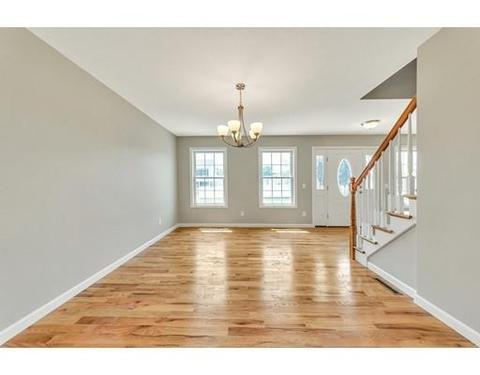 246 Naismith St, Springfield, MA 01104 photo 9