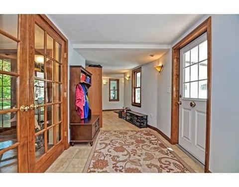 29 N Main St, Upton, MA 01568 photo 16