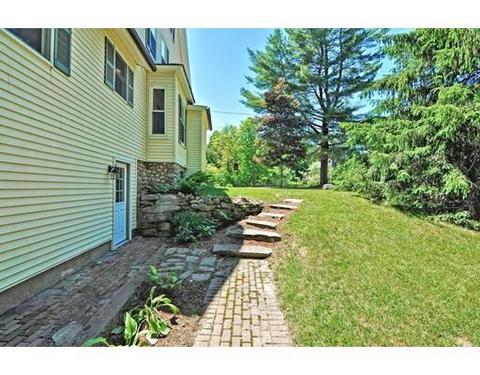 29 N Main St, Upton, MA 01568 photo 24