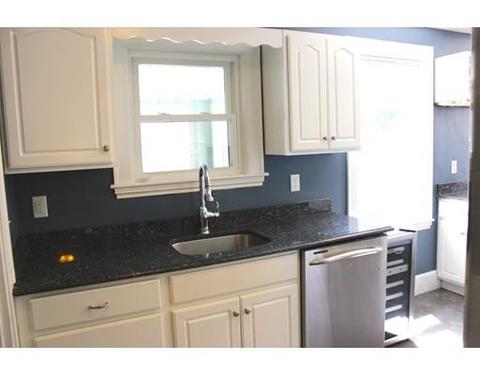 4 Franklin St, Danvers, MA 01923 photo 3