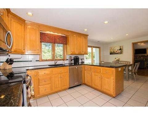 11 Mockingbird Ln, Walpole, MA 02081 photo 8