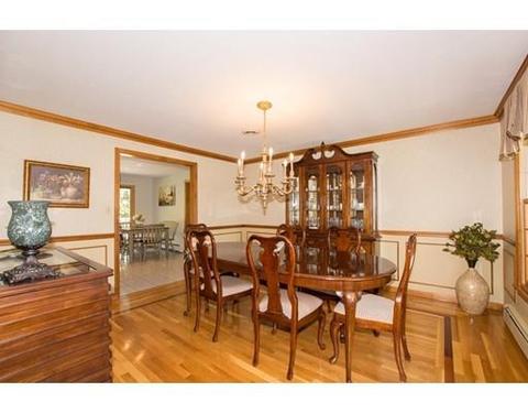 11 Mockingbird Ln, Walpole, MA 02081 photo 12