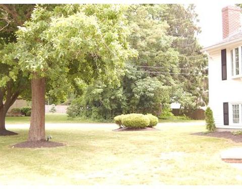 1965 Meridian St, Fall River, MA 02720 photo 4