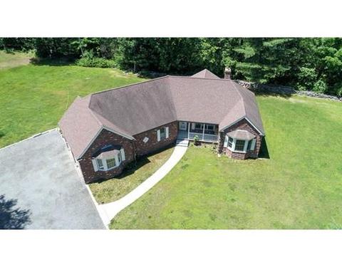 35 Valley St, Dunstable, MA 01827 photo 1