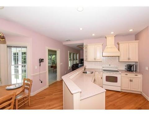 35 Valley St, Dunstable, MA 01827 photo 11