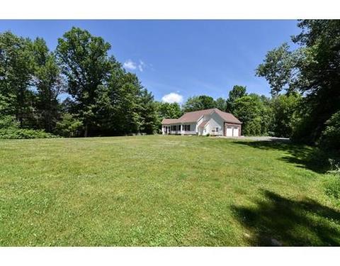 35 Valley St, Dunstable, MA 01827 photo 5