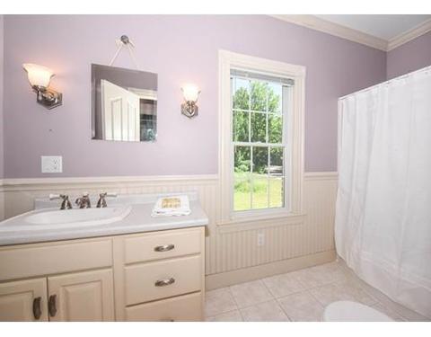 35 Valley St, Dunstable, MA 01827 photo 8