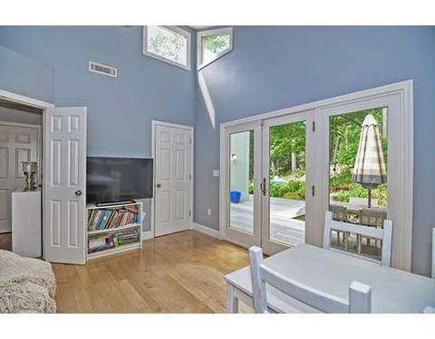 252 Baker St, Walpole, MA 02081 photo 9