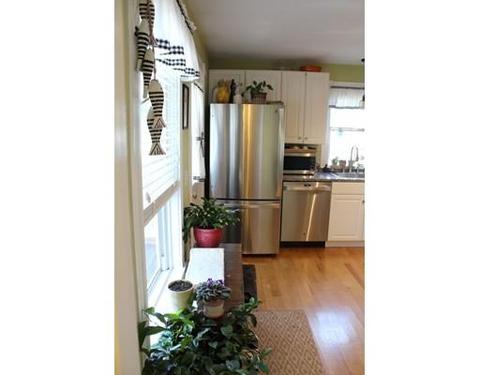 8 Chapel St #B, Gloucester, MA 01930 photo 6