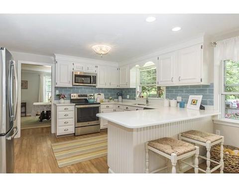 4 Old Planters Rd, Beverly, MA 01915 photo 4