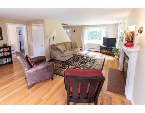 36 Circle Dr, Framingham, MA 01702 photo 4