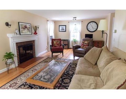 36 Circle Dr, Framingham, MA 01702 photo 3