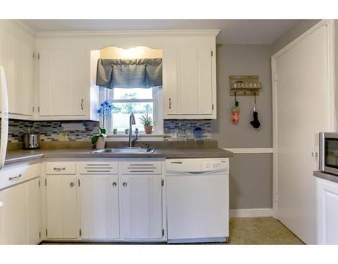 71 Chesterfield Ave, Springfield, MA 01118 photo 22