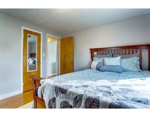 71 Chesterfield Ave, Springfield, MA 01118 photo 12