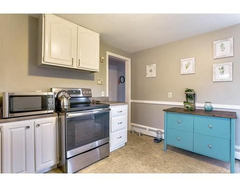 71 Chesterfield Ave, Springfield, MA 01118 photo 9