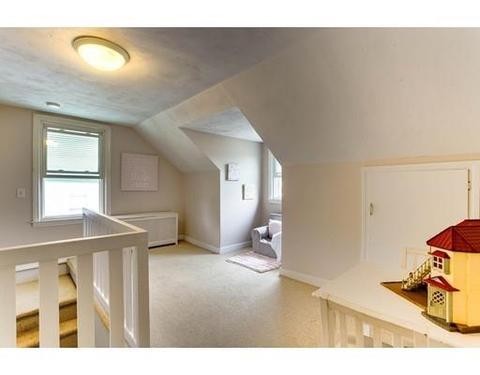71 Chesterfield Ave, Springfield, MA 01118 photo 15