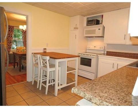 32 Rollinson Rd, Worcester, MA 01606 photo 6