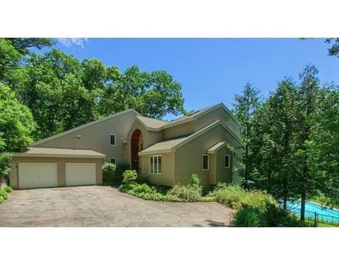 43 Goodhue Rd, Windham, NH 03087 photo 2
