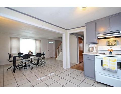 136 Harkness Ave, Springfield, MA 01118 photo 12