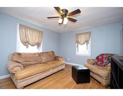 136 Harkness Ave, Springfield, MA 01118 photo 7