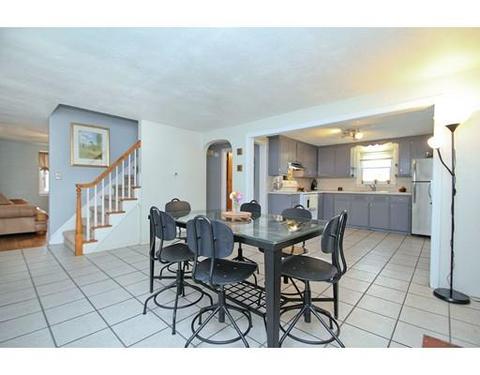 136 Harkness Ave, Springfield, MA 01118 photo 14