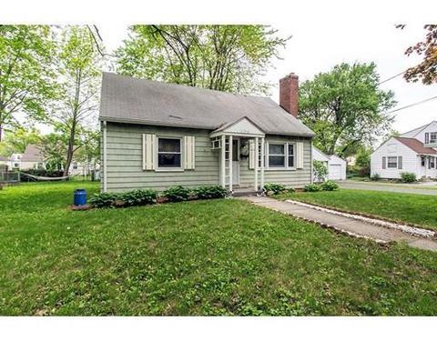 136 Harkness Ave, Springfield, MA 01118 photo 4