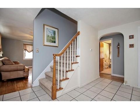 136 Harkness Ave, Springfield, MA 01118 photo 5