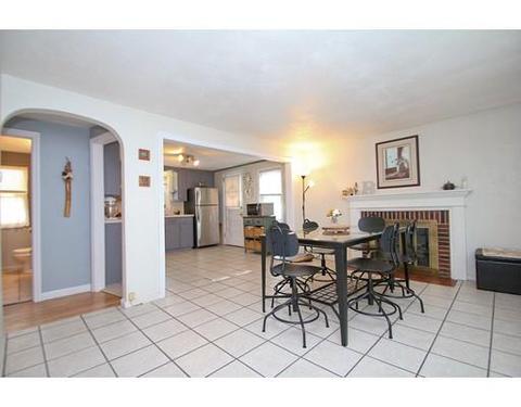 136 Harkness Ave, Springfield, MA 01118 photo 15